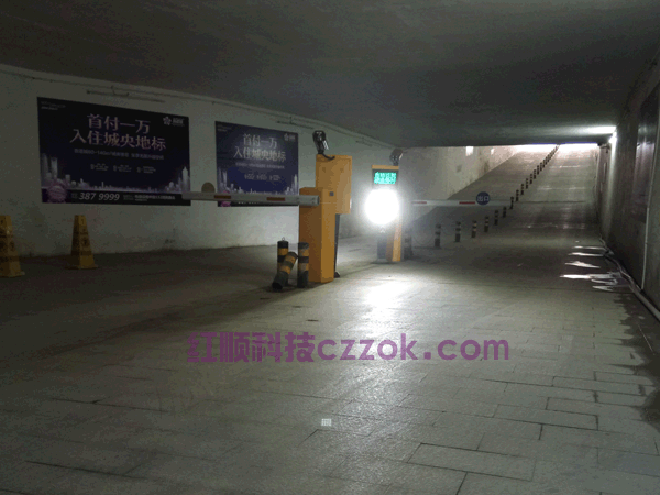 平頂山鷹城視界7.1停車場車牌識別案例